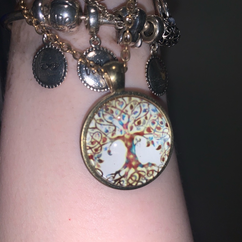 Gold tree pendant necklace